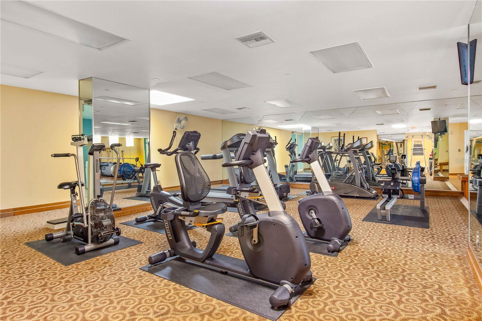 1560 Gulf Blvd #1607 Property Photo 53