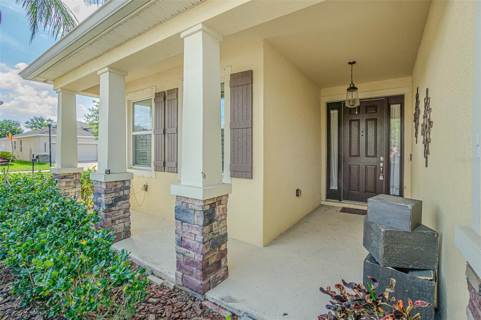 10627 Scenic Hollow Dr Property Photo 3