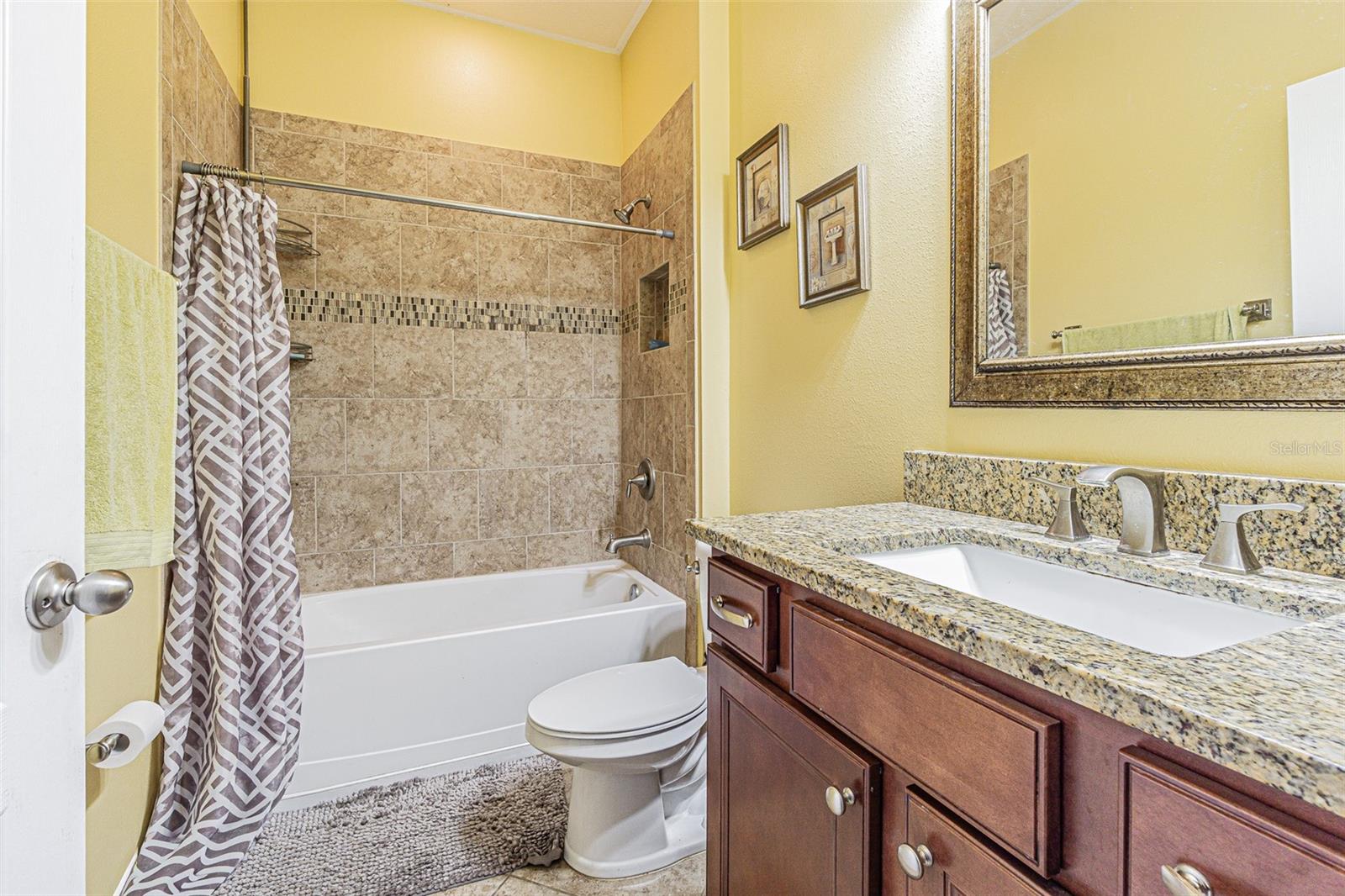 10627 Scenic Hollow Dr Property Photo 18