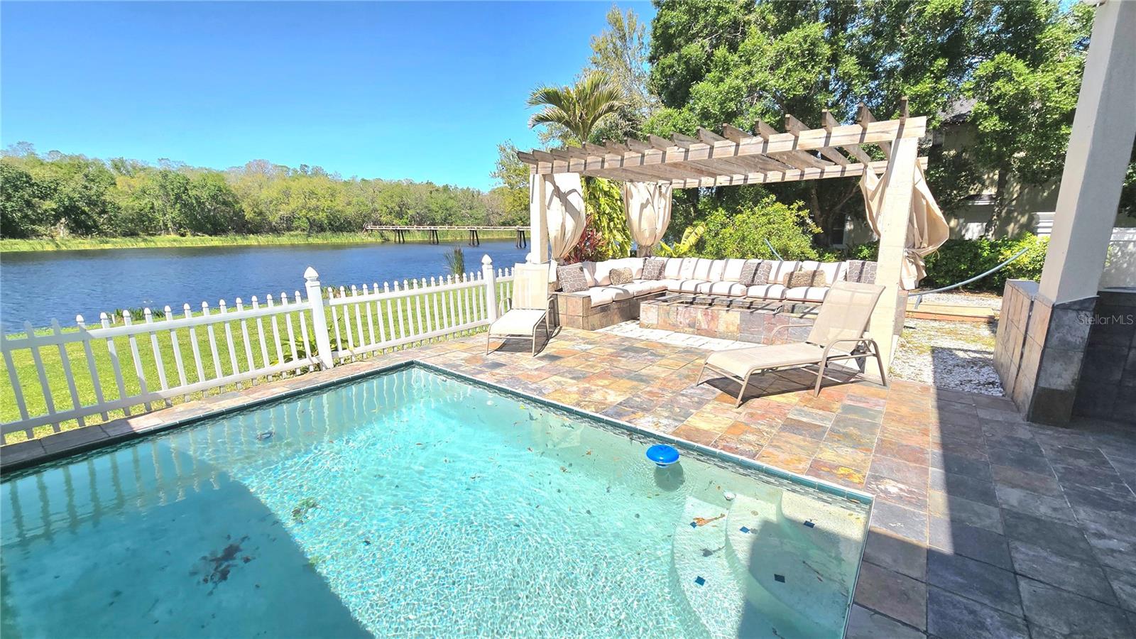 1806 Lago Vista Blvd Property Photo 22