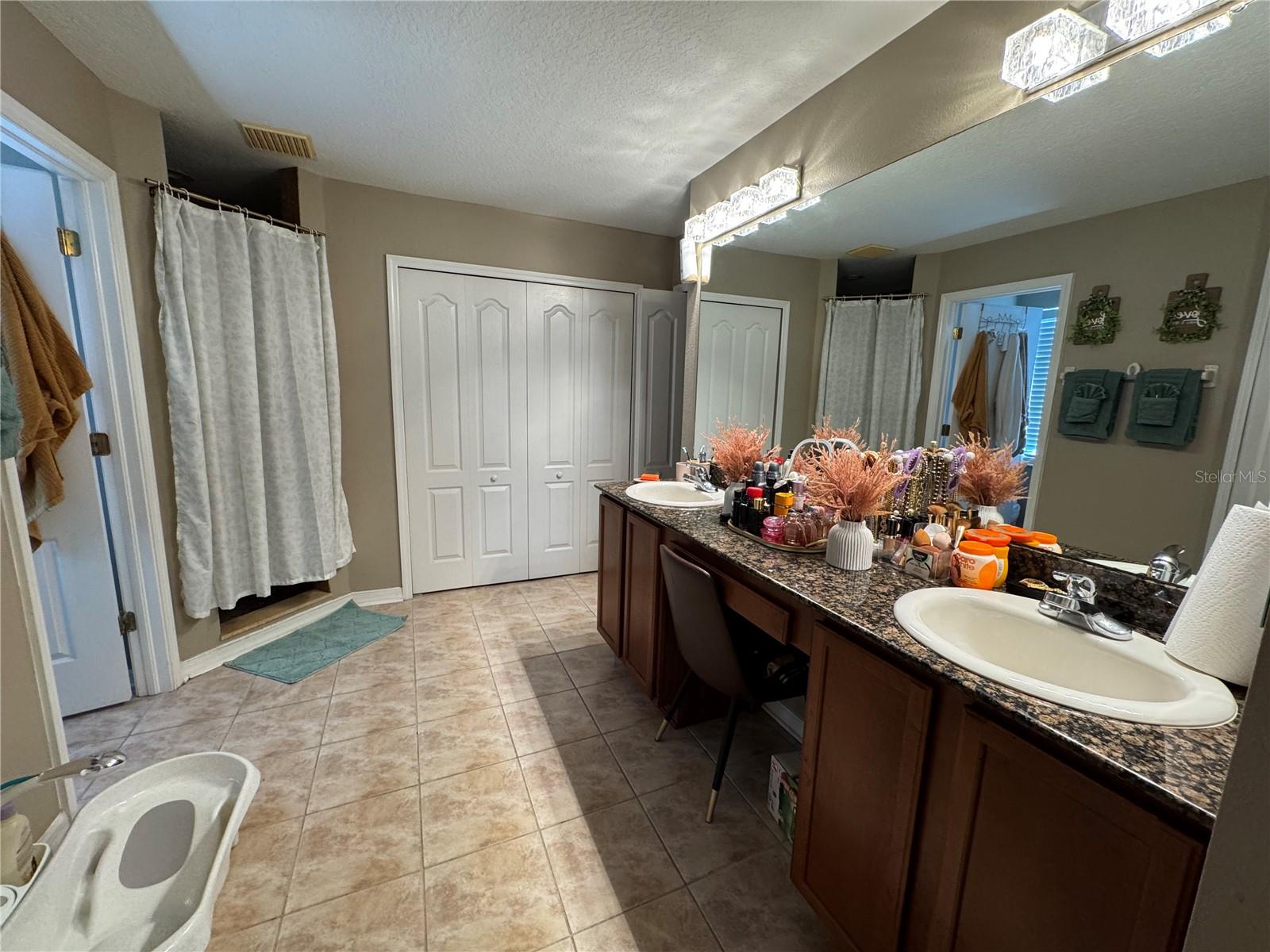 435 Stone Briar Dr Property Photo 12