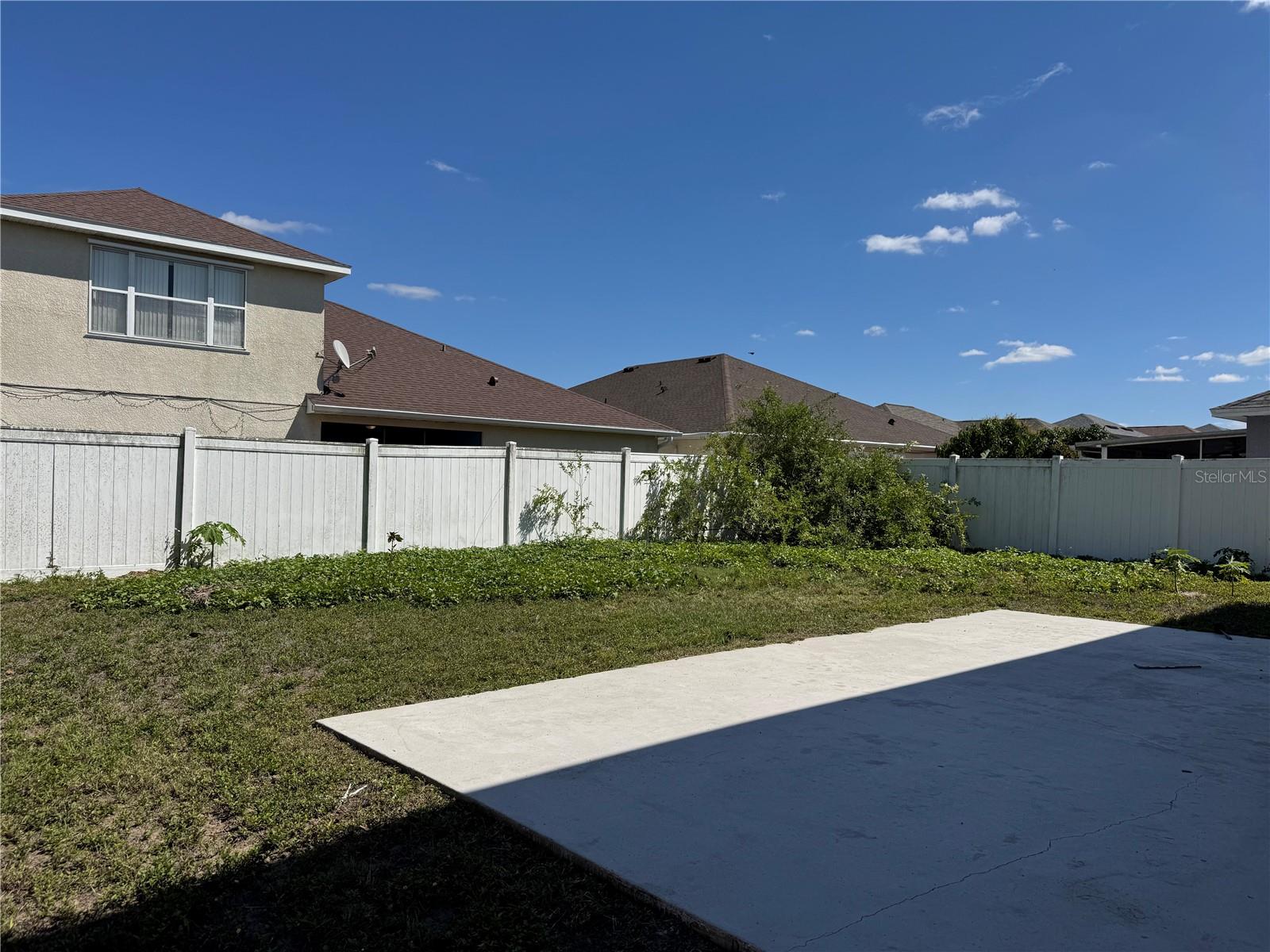 435 Stone Briar Dr Property Photo 17