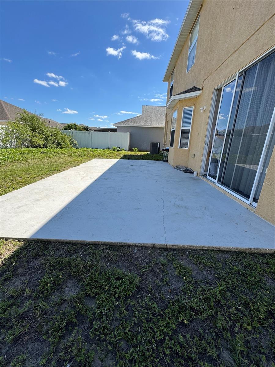 435 Stone Briar Dr Property Photo 18