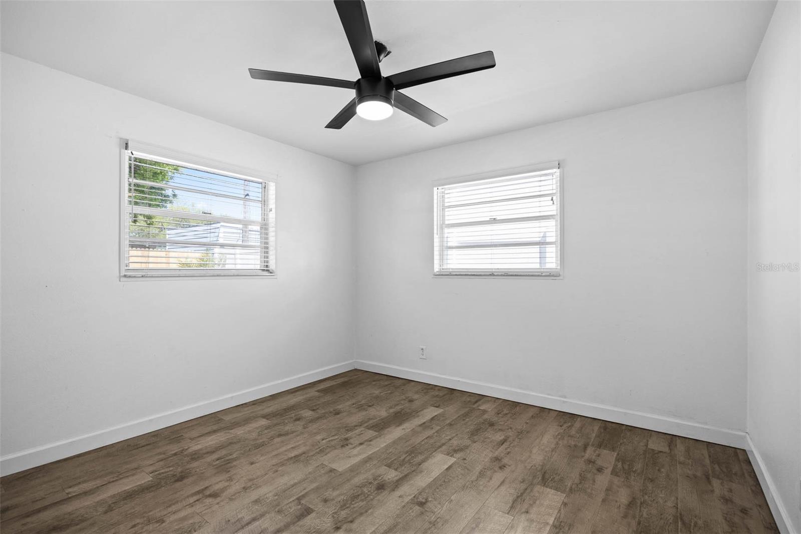 4427 W Oklahoma Ave Property Photo 20