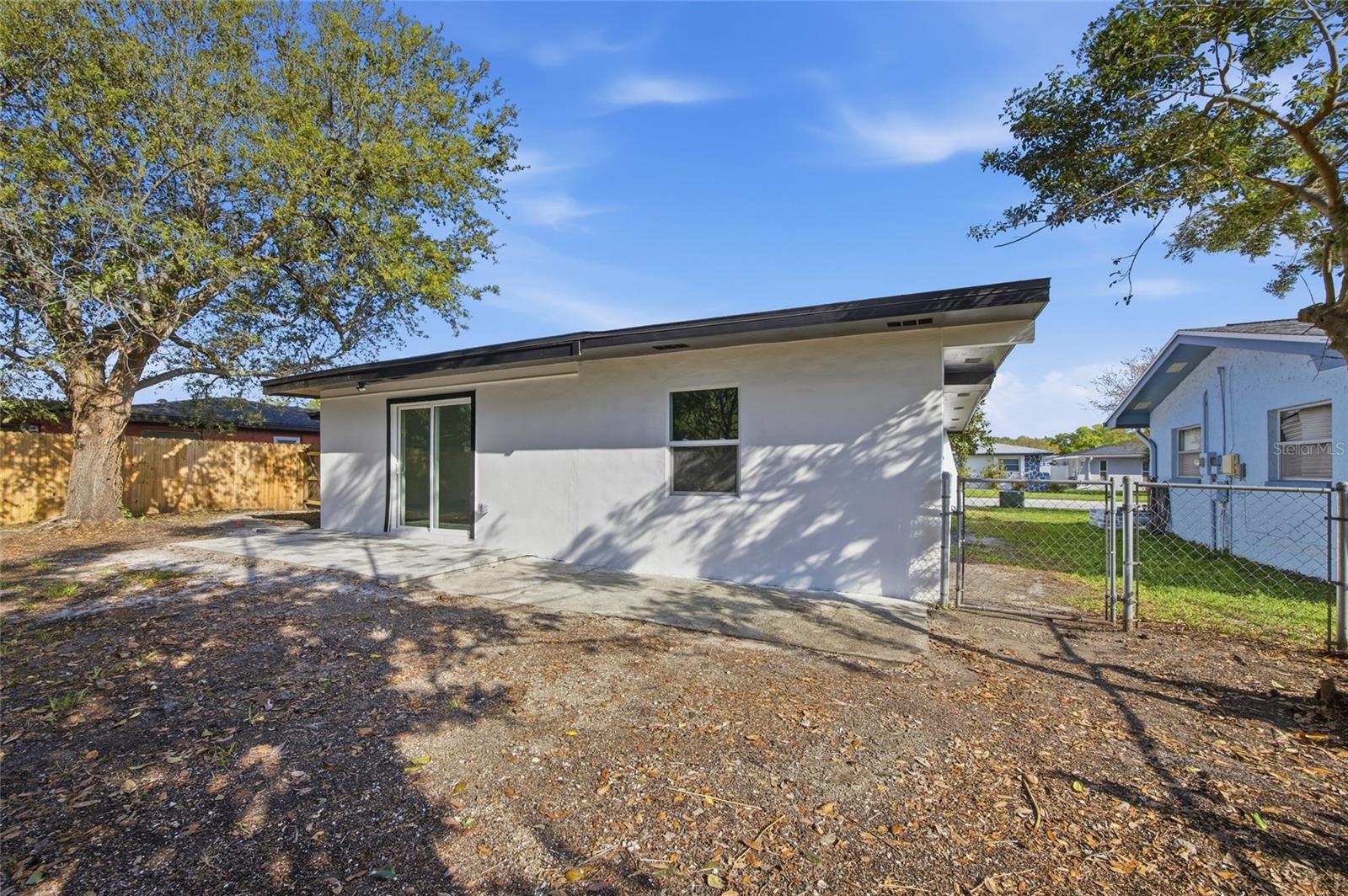 1811 Driftwood Cir S Property Photo 6