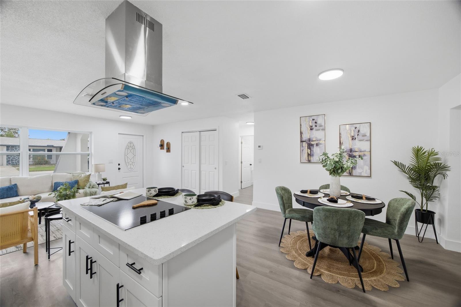 1811 Driftwood Cir S Property Photo 14