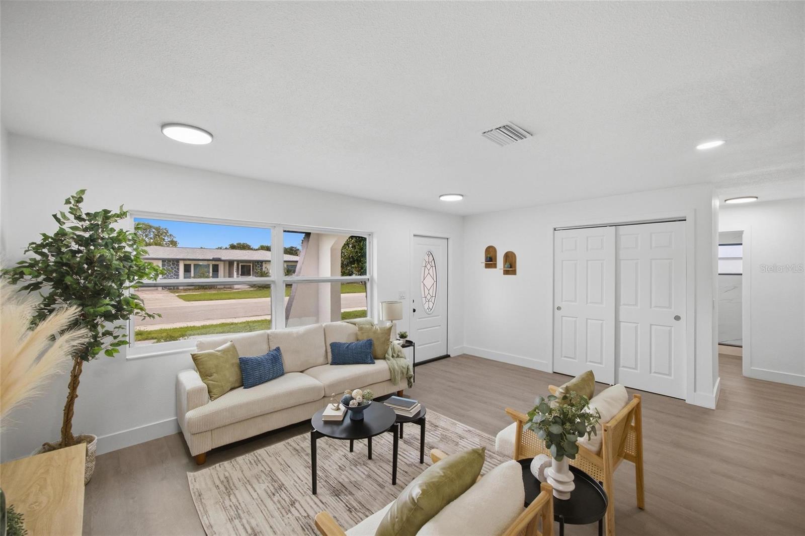 1811 Driftwood Cir S Property Photo 19