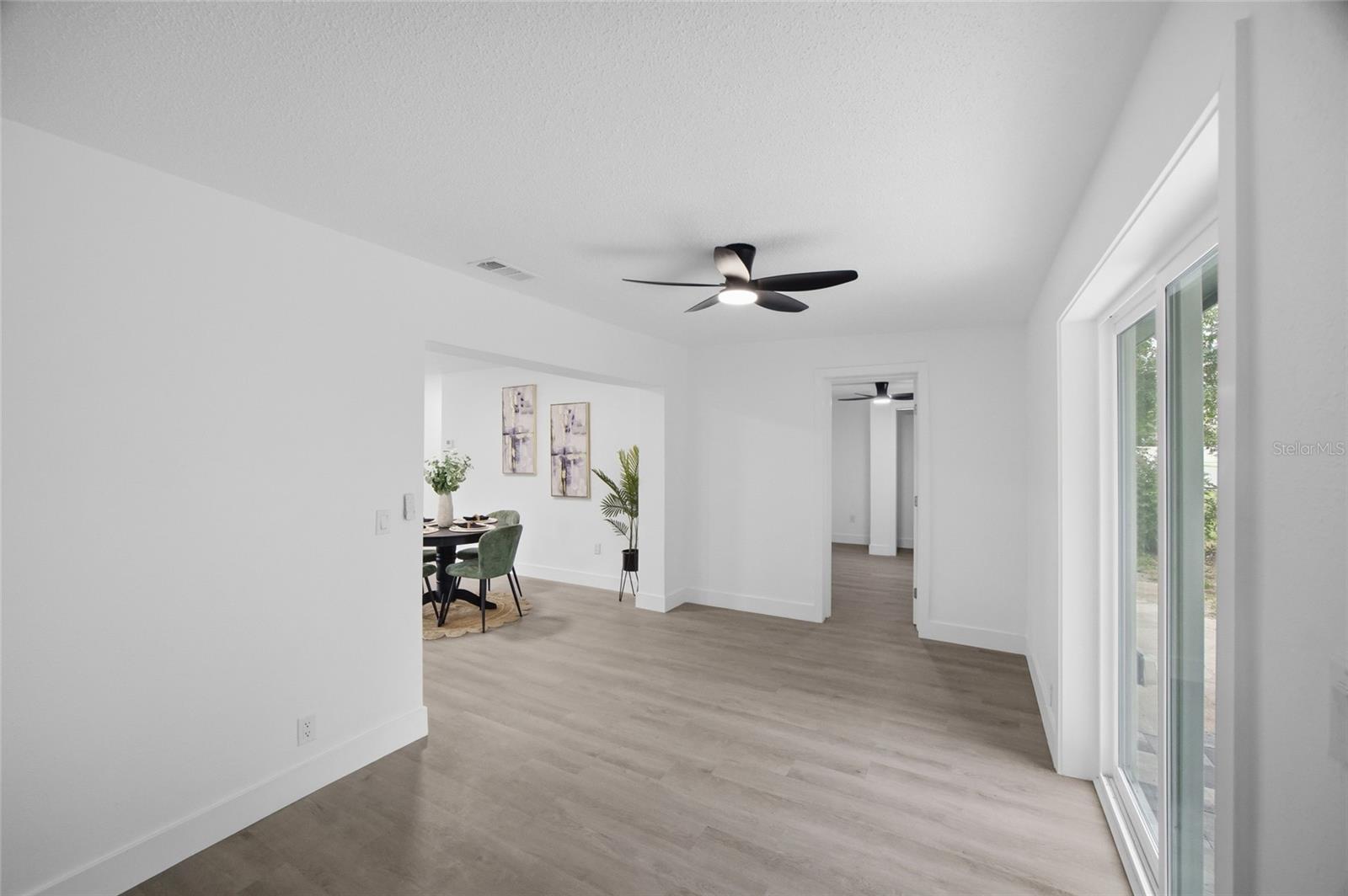 1811 Driftwood Cir S Property Photo 25