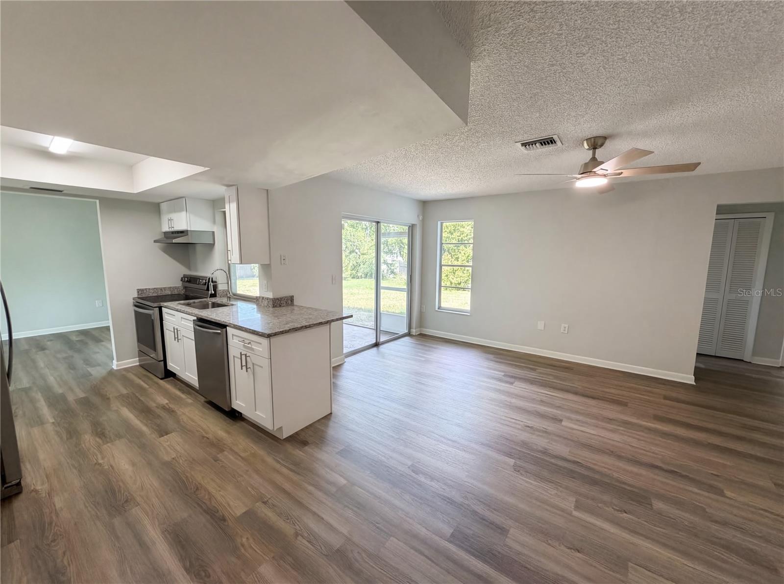 1512 Cascade Ct Property Photo 18