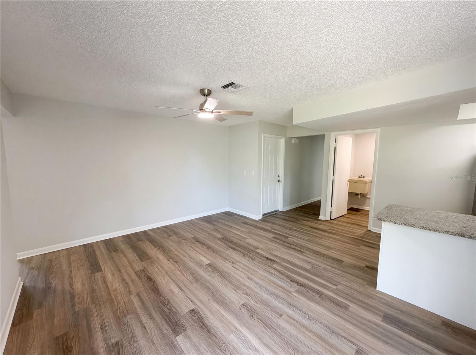 1512 Cascade Ct Property Photo 20
