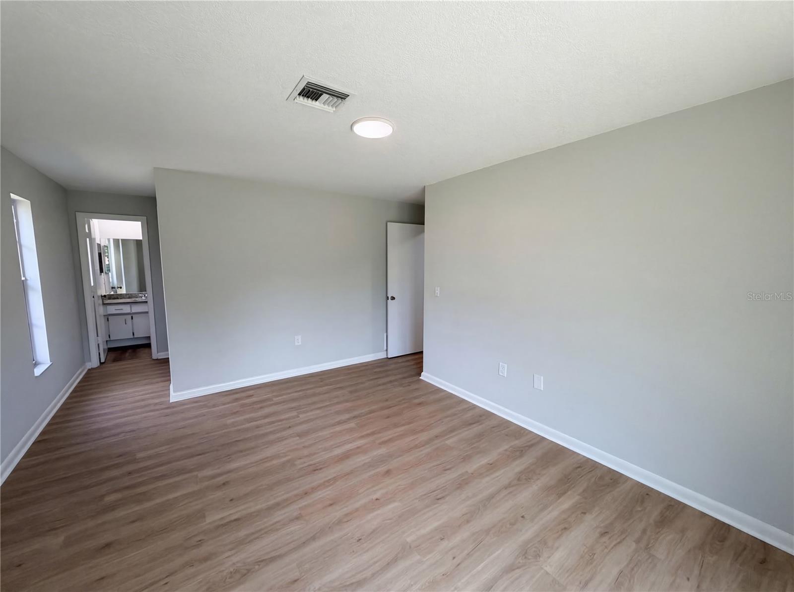 1512 Cascade Ct Property Photo 24