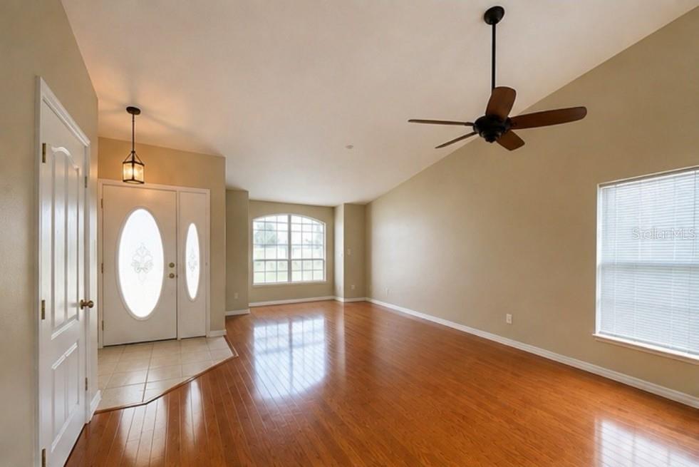 6741 Northlake Dr Property Photo 3