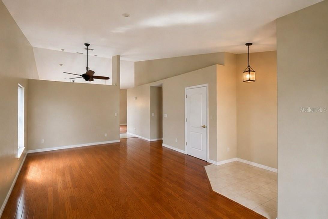 6741 Northlake Dr Property Photo 5