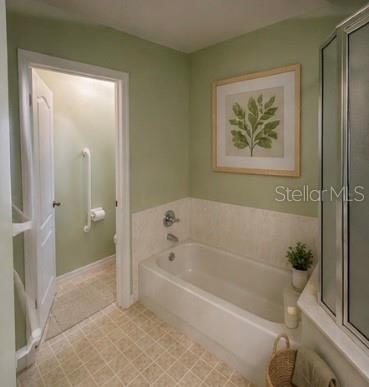 6741 Northlake Dr Property Photo 16