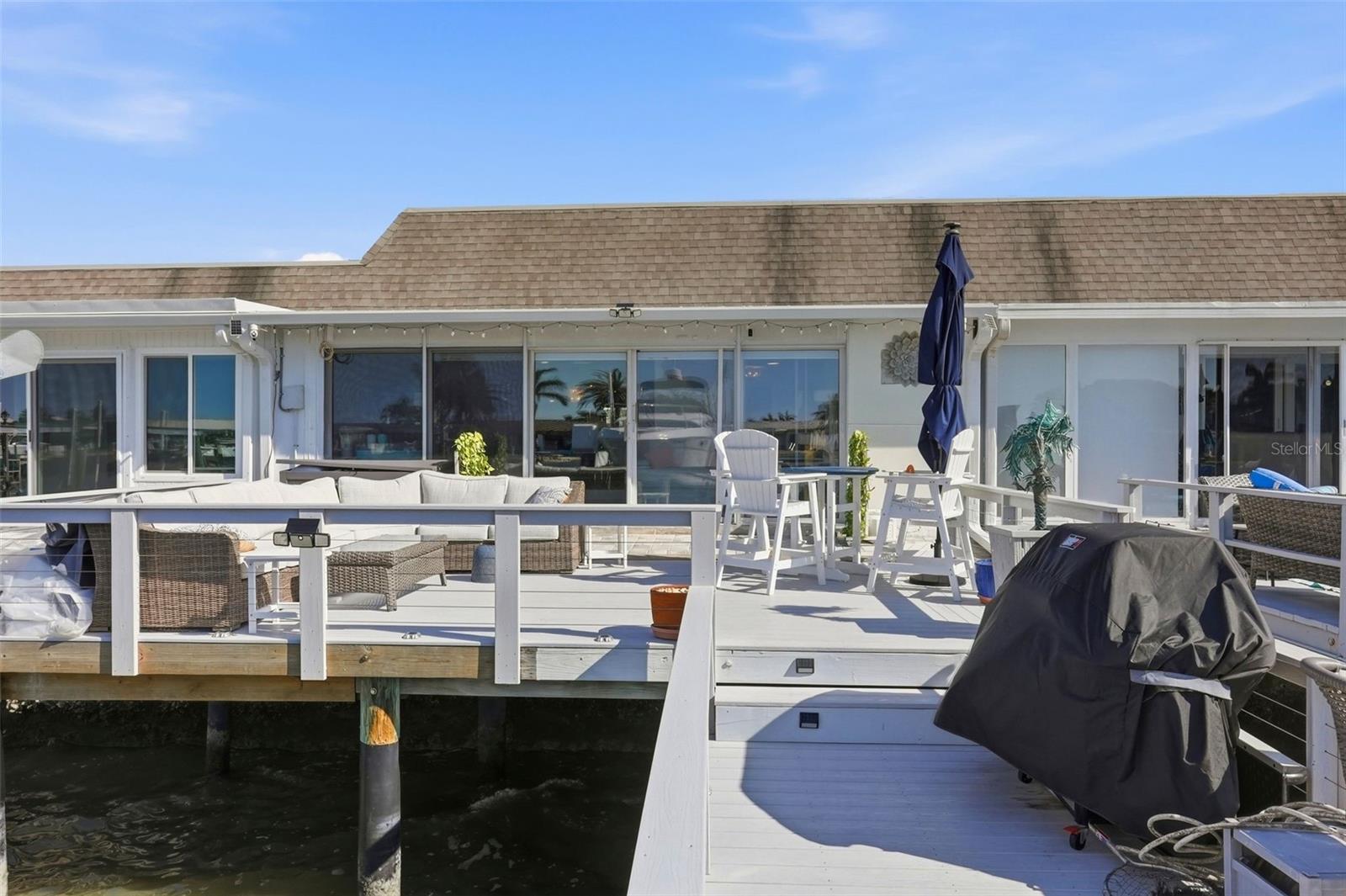 573 Boca Ciega Point Blvd N Property Photo 27