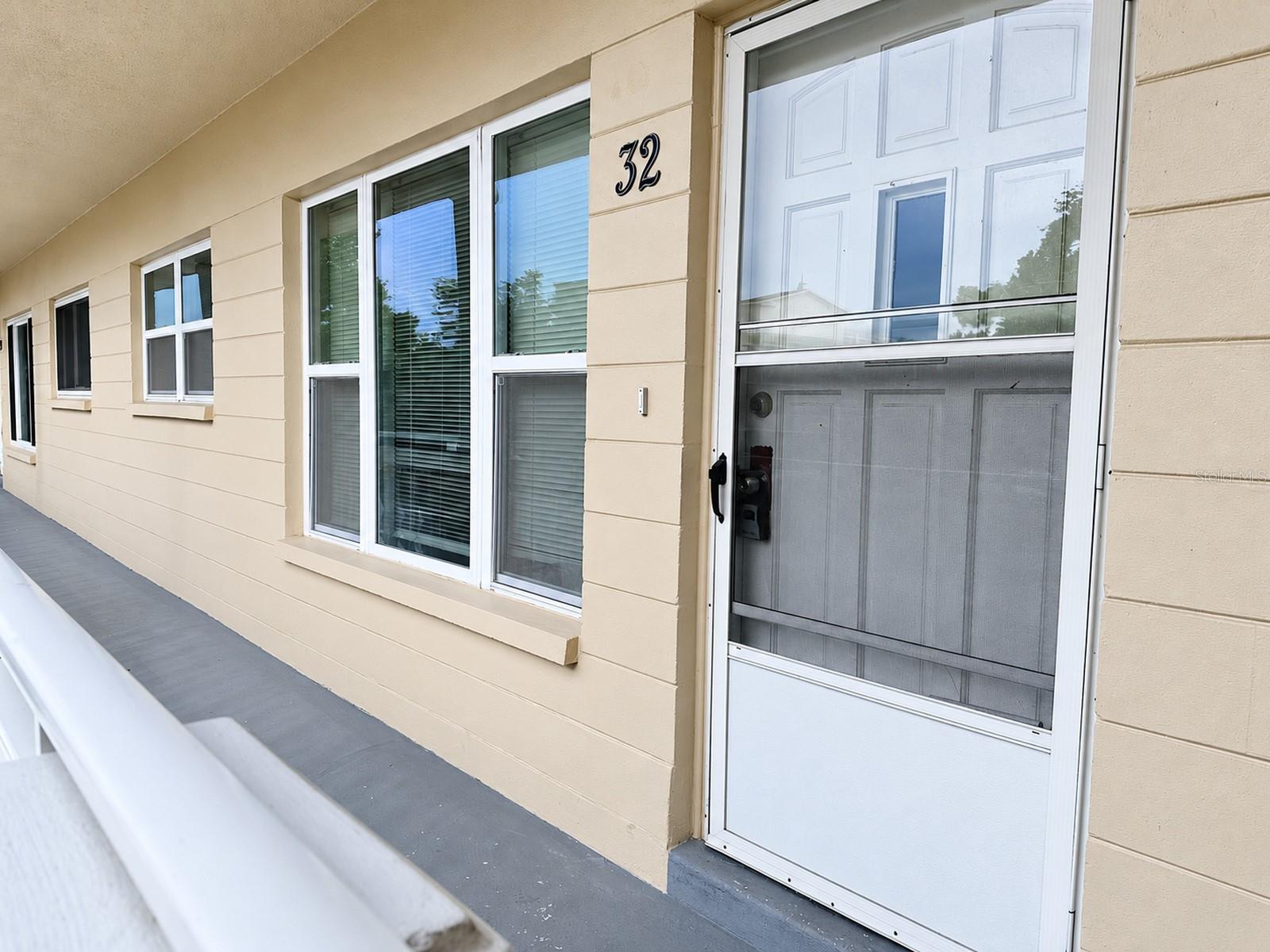 2330 Ecuadorian Way #32 Property Photo 6