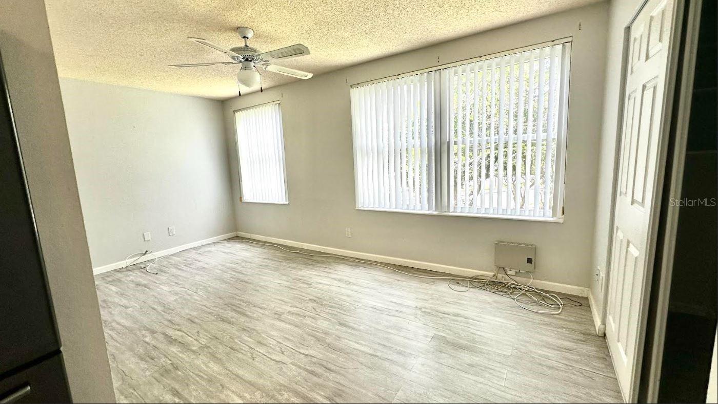 2330 Ecuadorian Way #32 Property Photo 11