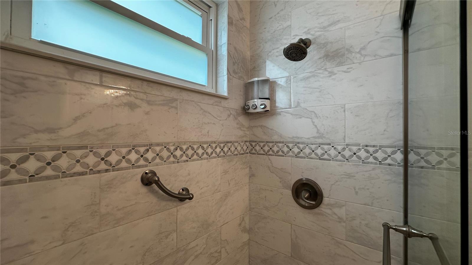 2330 Ecuadorian Way #32 Property Photo 13
