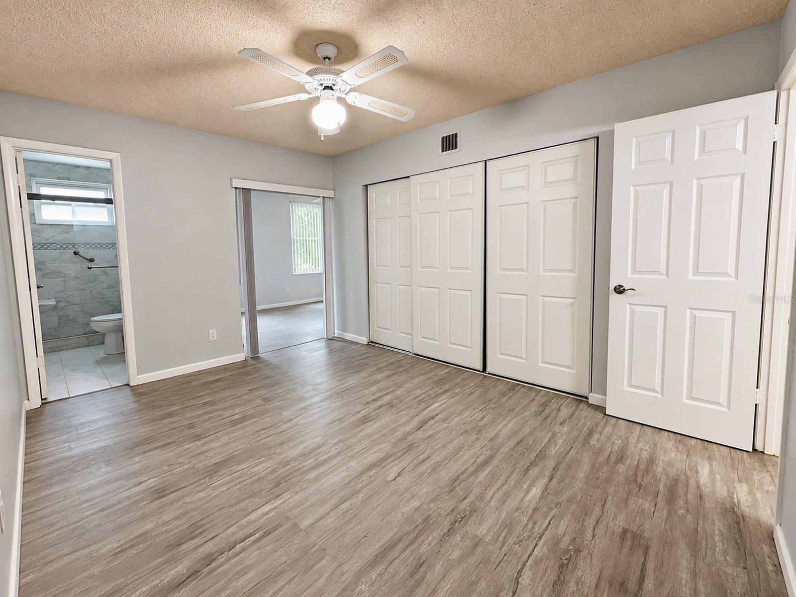 2330 Ecuadorian Way #32 Property Photo 22