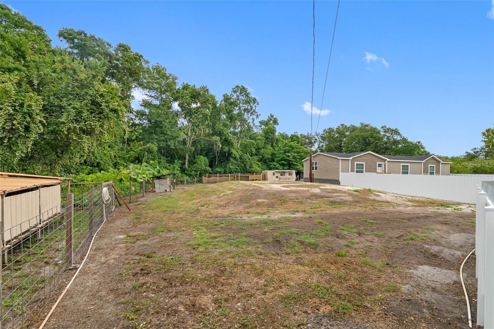 17151 Lemon St Property Photo 5