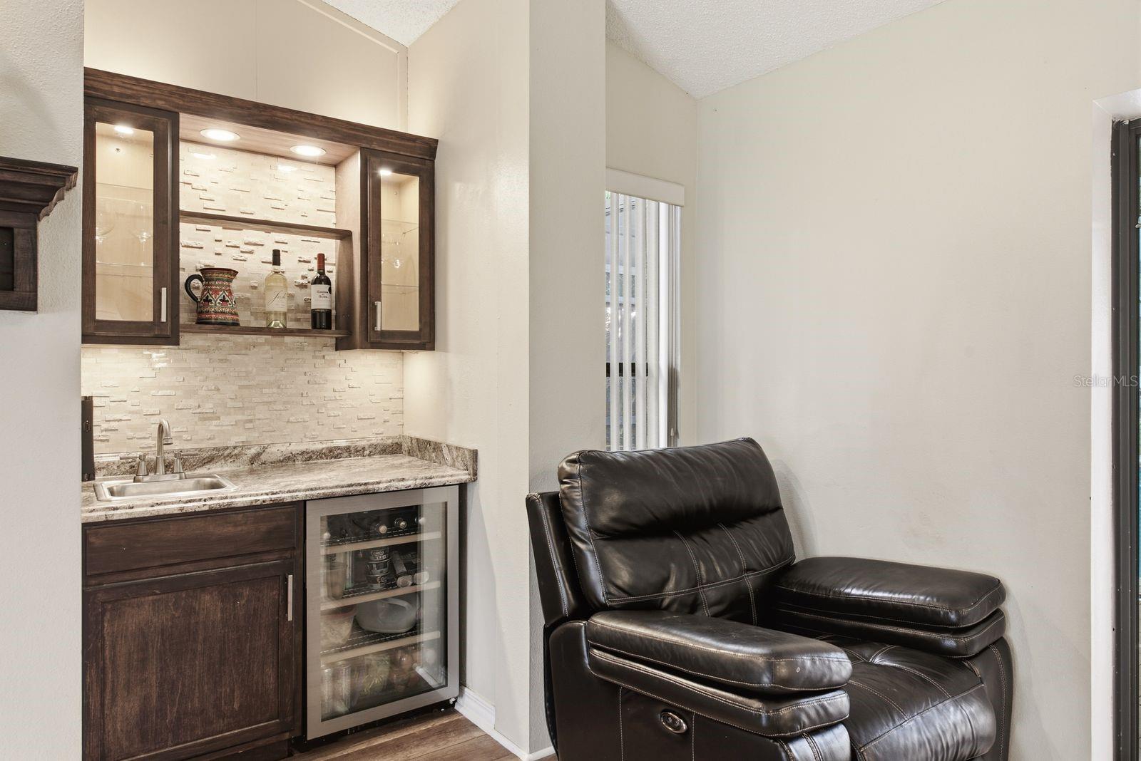 2729 Redford Ct E Property Photo 22