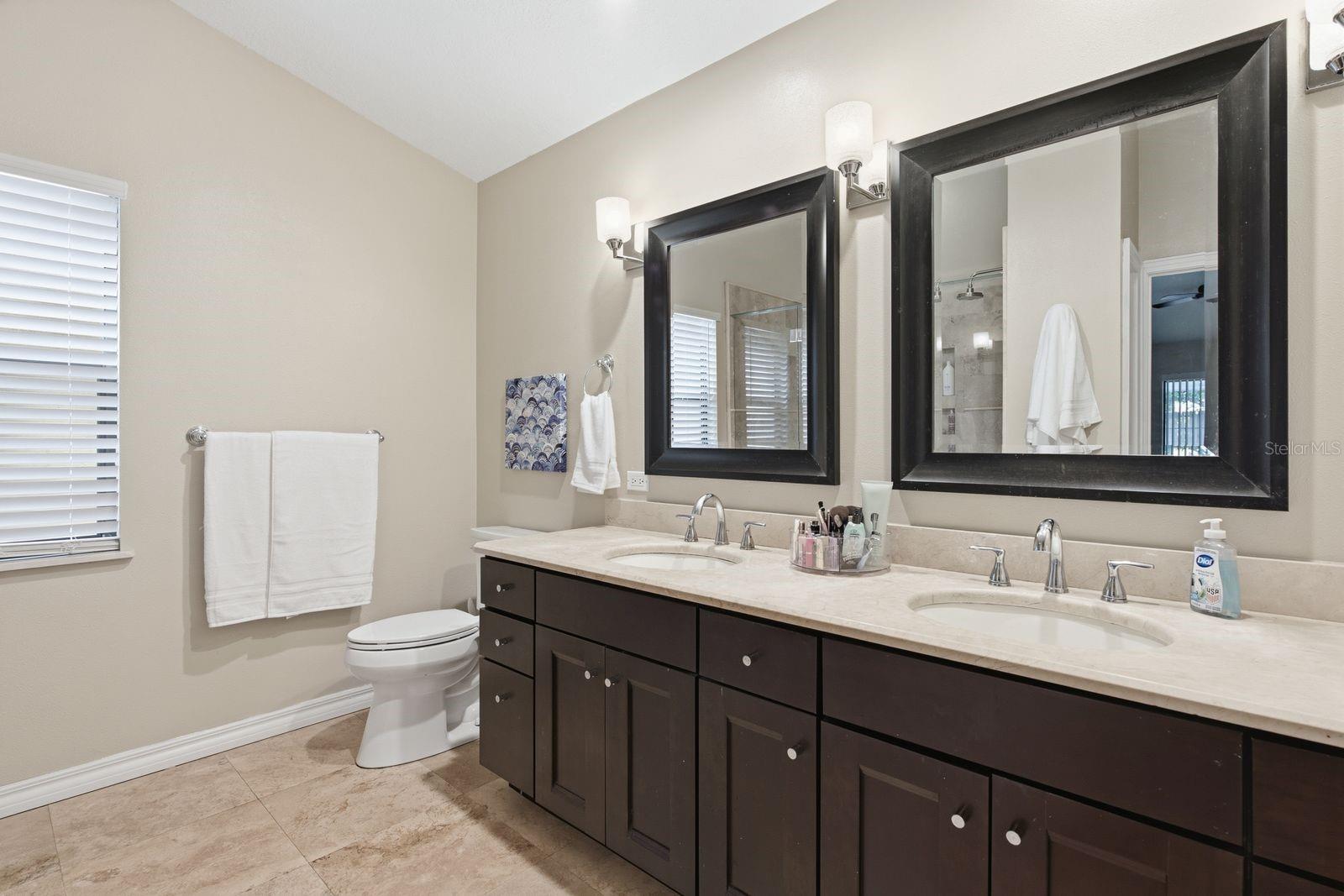 2729 Redford Ct E Property Photo 26