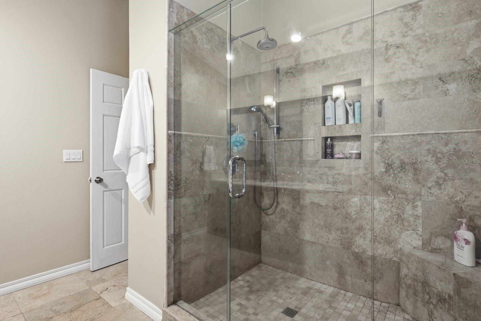 2729 Redford Ct E Property Photo 27