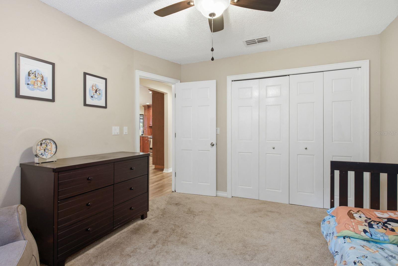 2729 Redford Ct E Property Photo 29