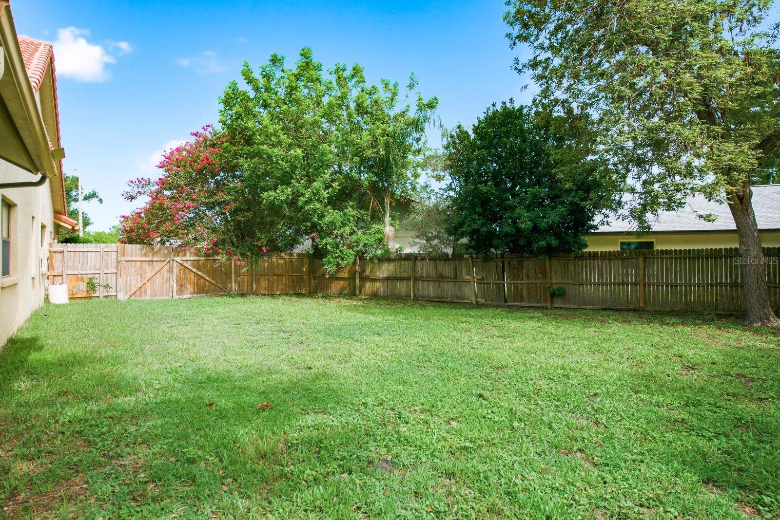 2729 Redford Ct E Property Photo 45