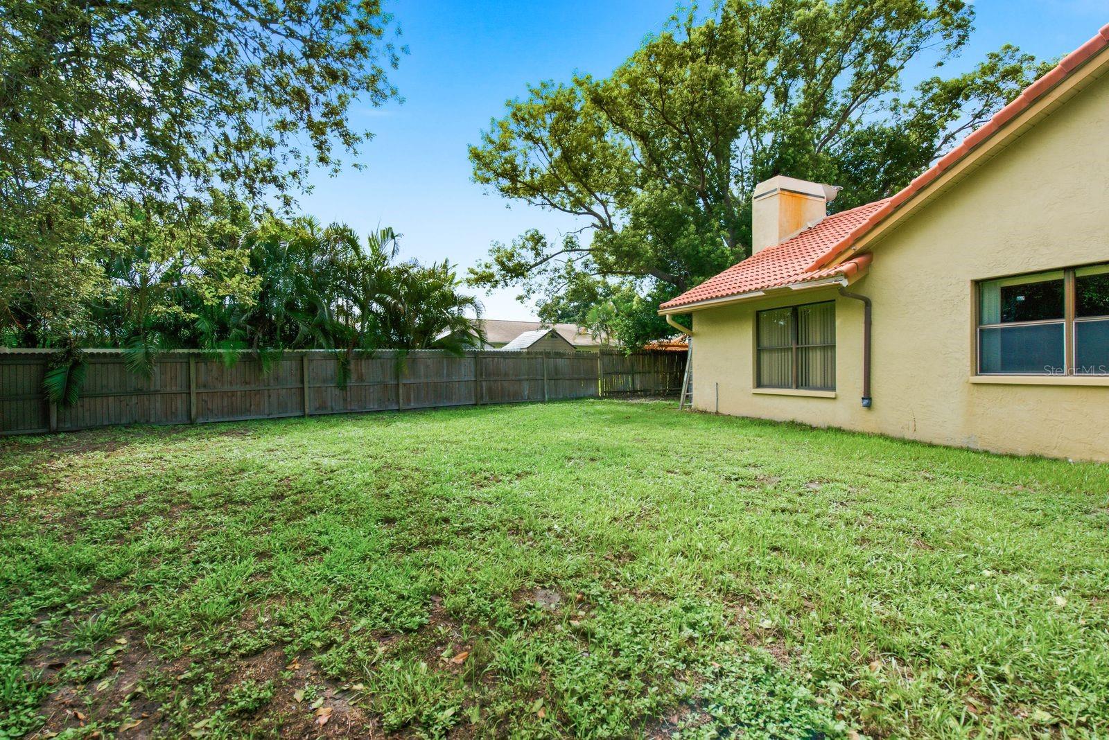 2729 Redford Ct E Property Photo 46