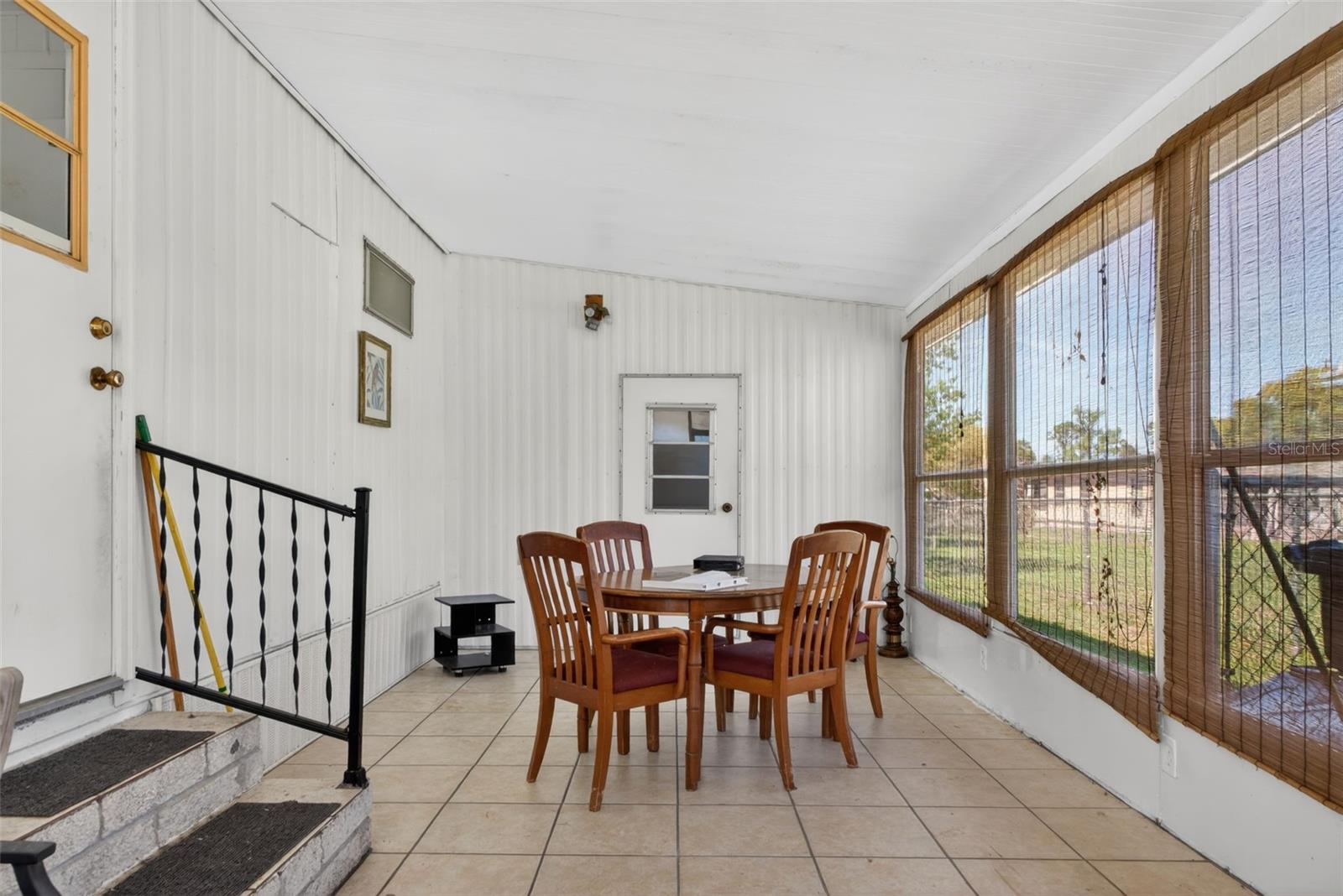 7489 Western Circle Dr Property Photo 20