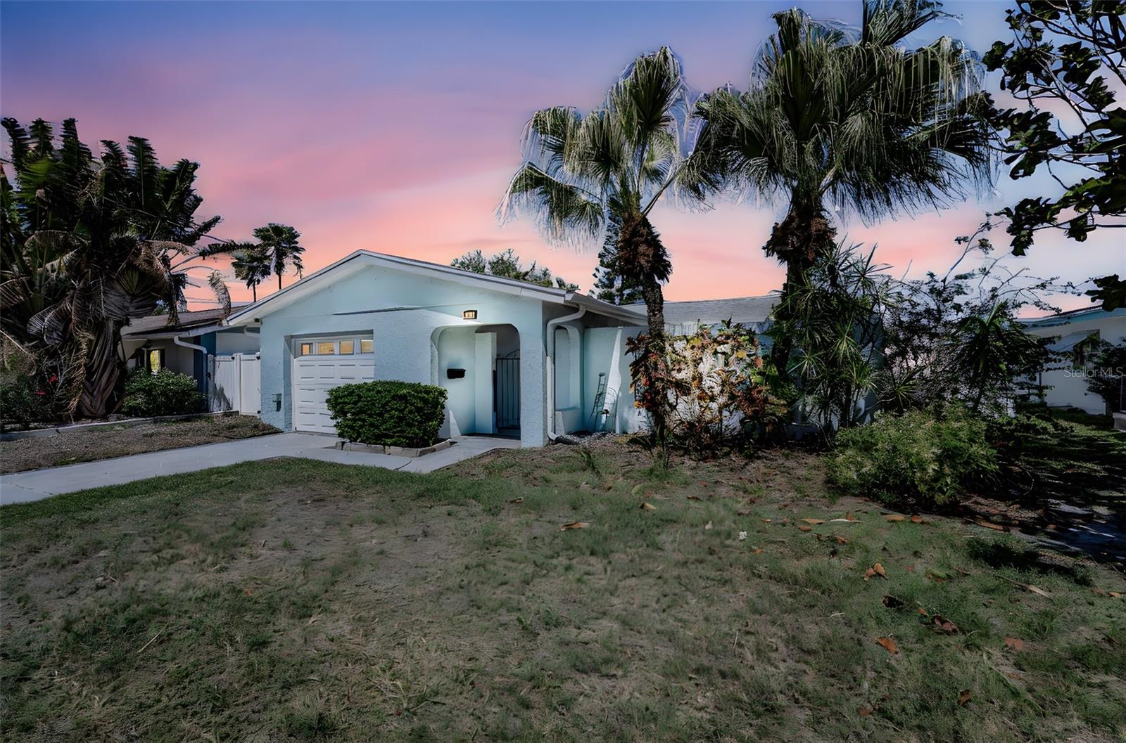 3931 Headsail Dr Property Photo 5