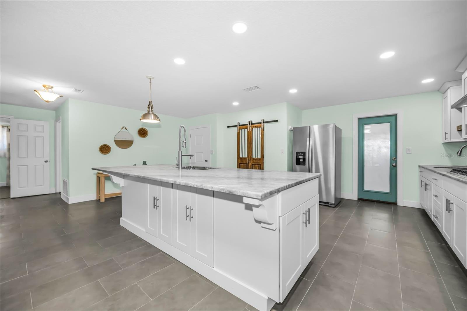 3931 Headsail Dr Property Photo 34