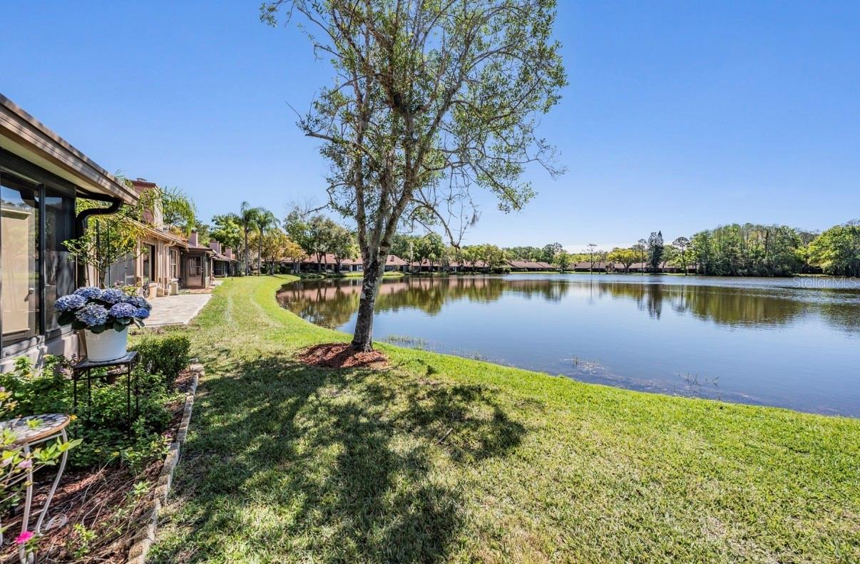3960 Mermoor Dr Property Photo 3