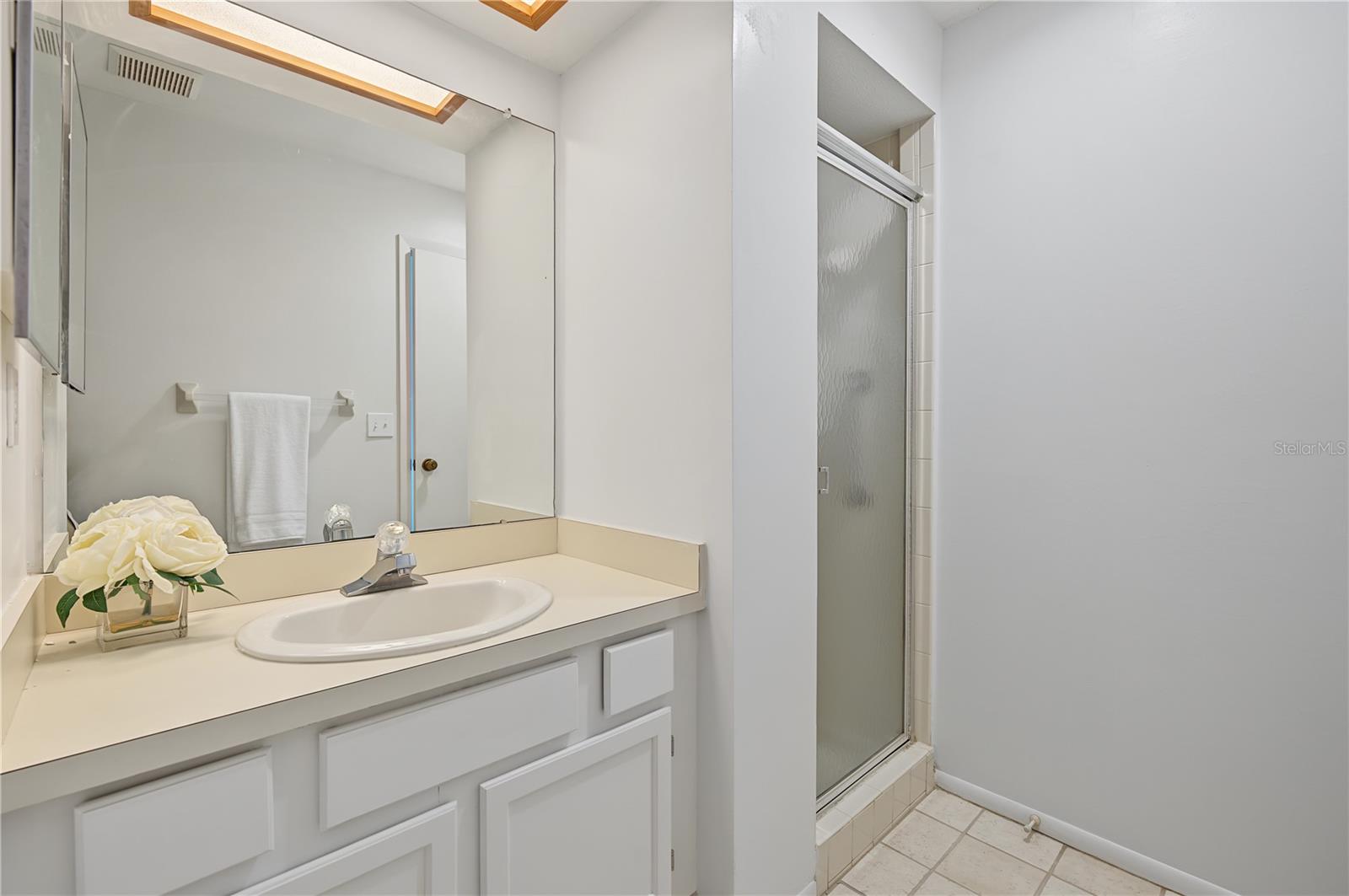 3960 Mermoor Dr Property Photo 16