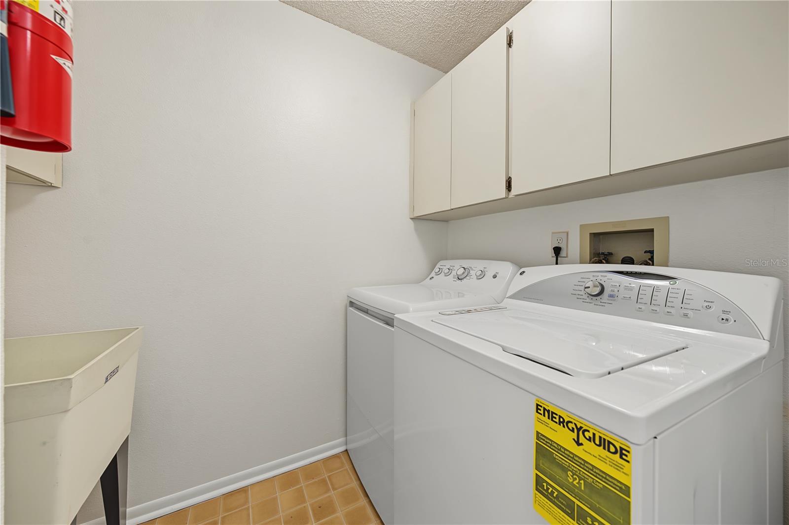 3960 Mermoor Dr Property Photo 22