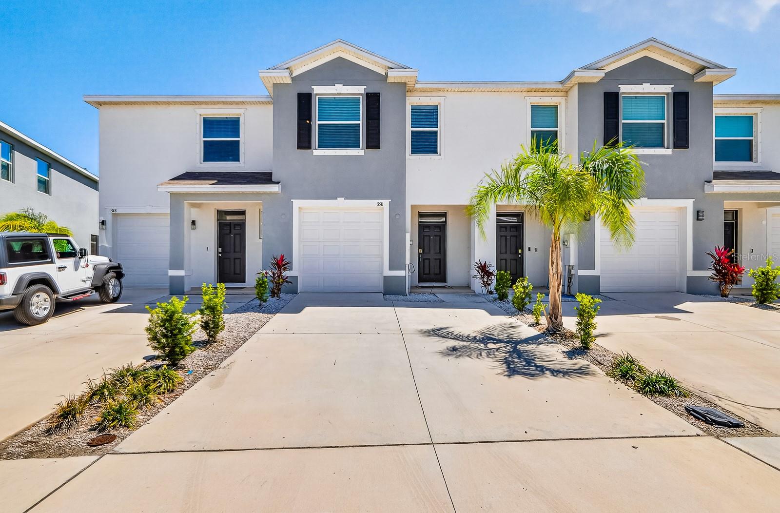 350 MANGROVE SHADE CIR Property Photo 1