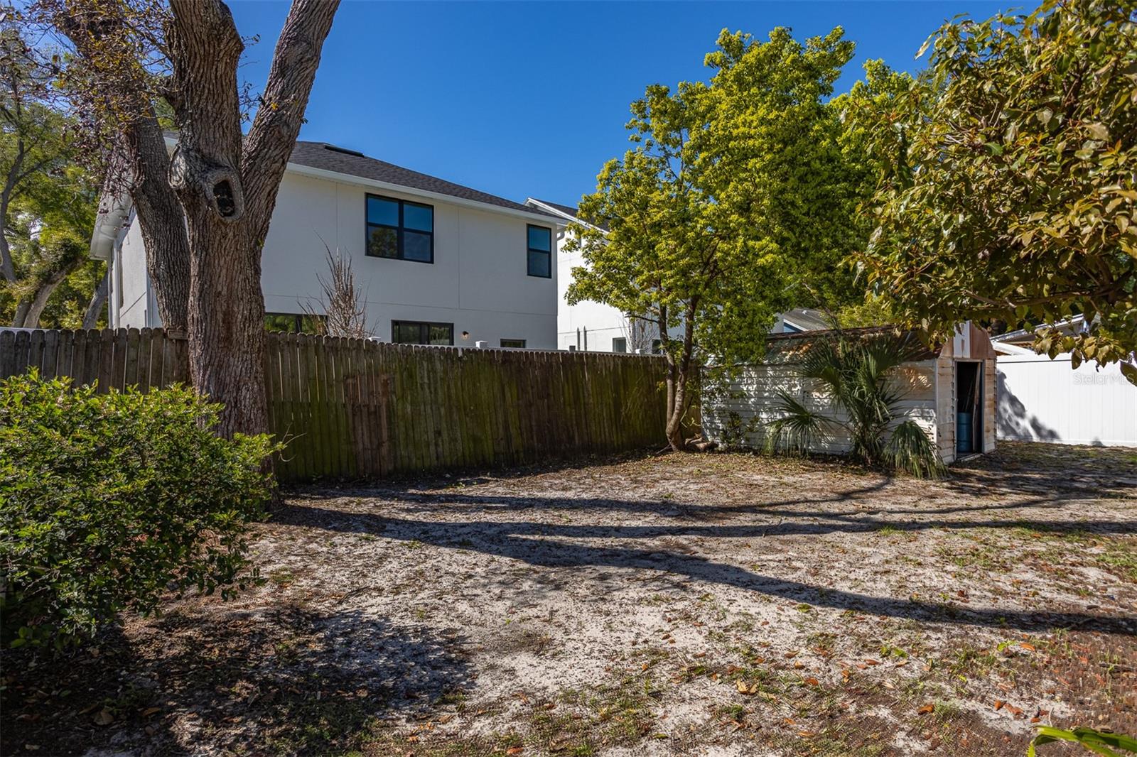 3306 W Fielder St Property Photo 17