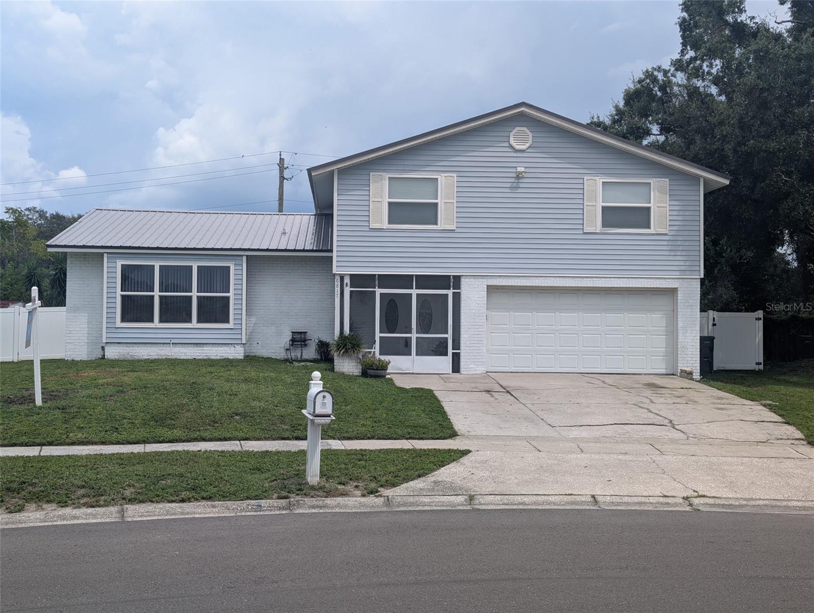 6817 MITCHELL CIR Property Photo 1