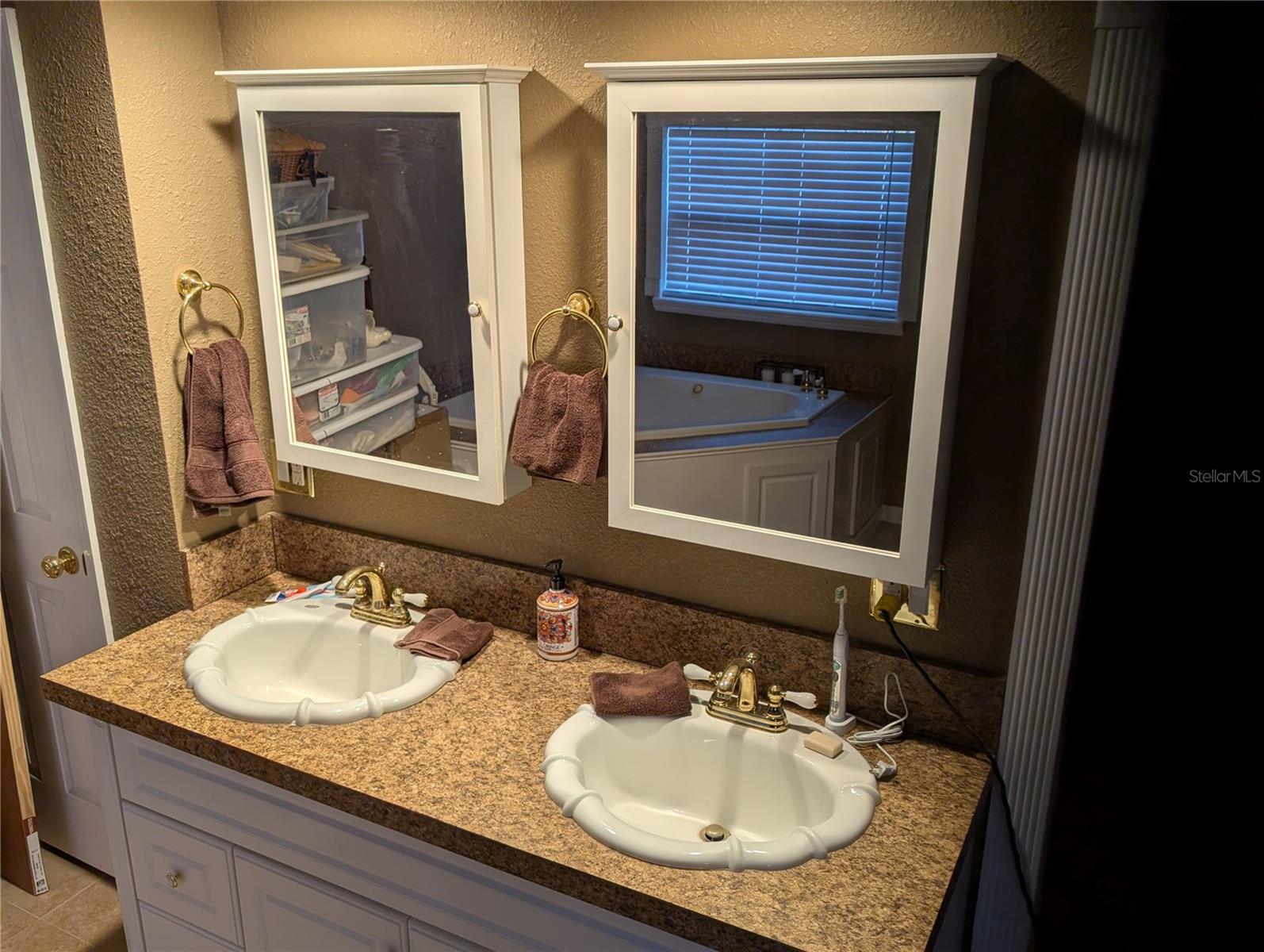 6817 Mitchell Cir Property Photo 7
