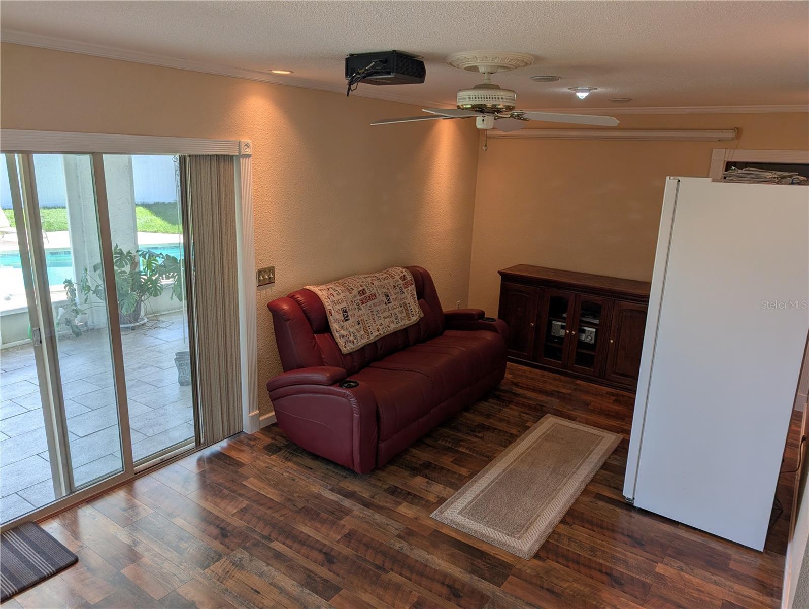 6817 Mitchell Cir Property Photo 12