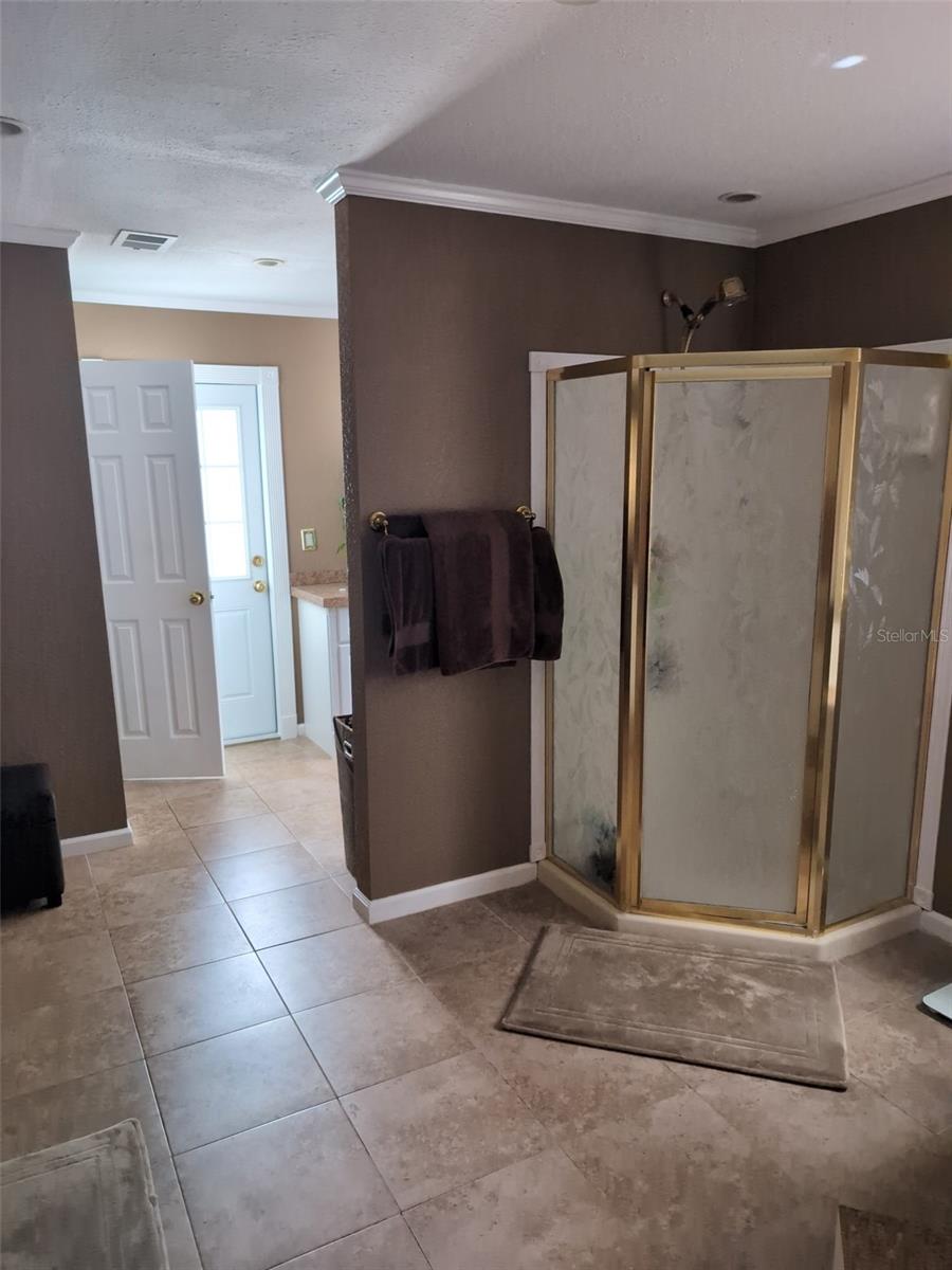 6817 Mitchell Cir Property Photo 13