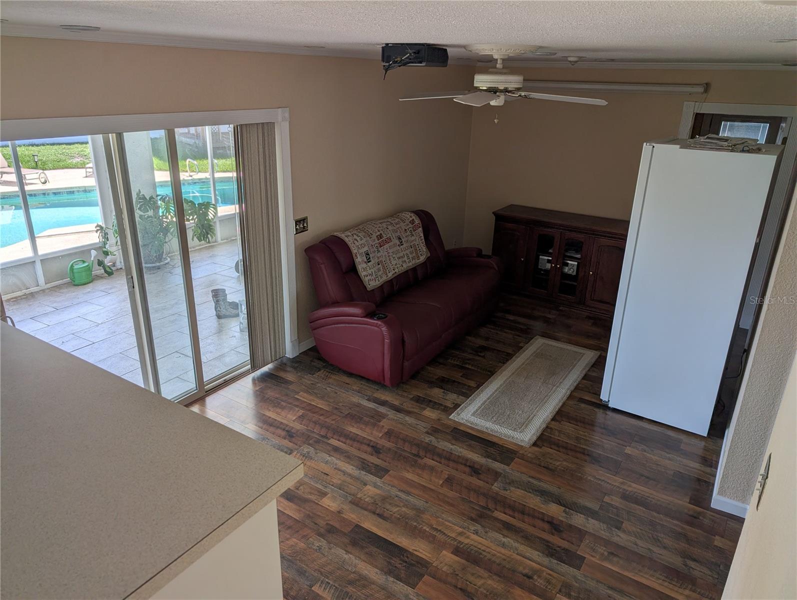 6817 Mitchell Cir Property Photo 13