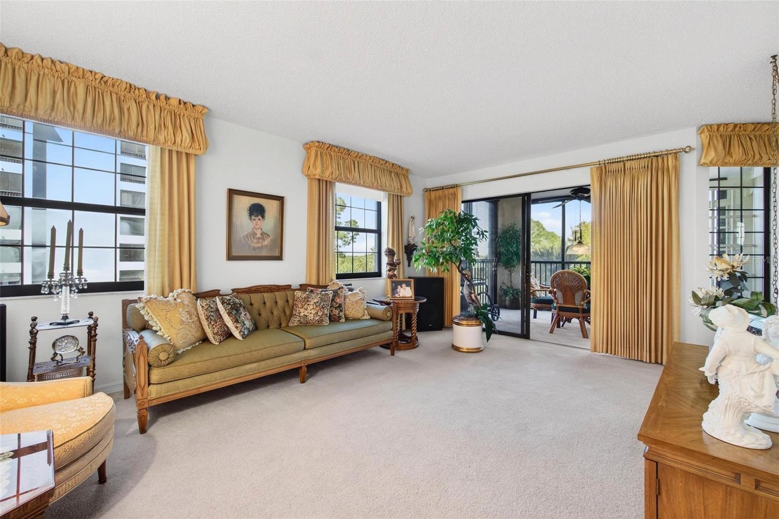 14820 Rue De Bayonne #302 Property Photo 4