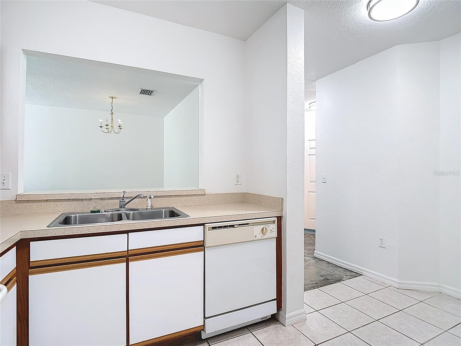 6446 Cypressdale Dr #202 Property Photo 8