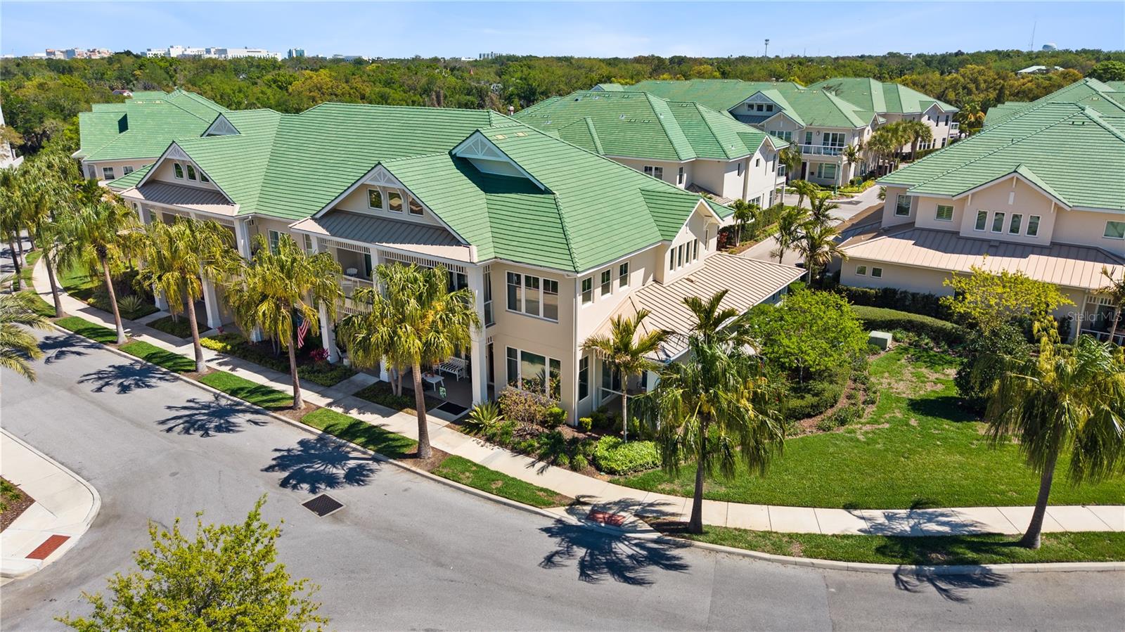 1 Palm Ter Property Photo 3