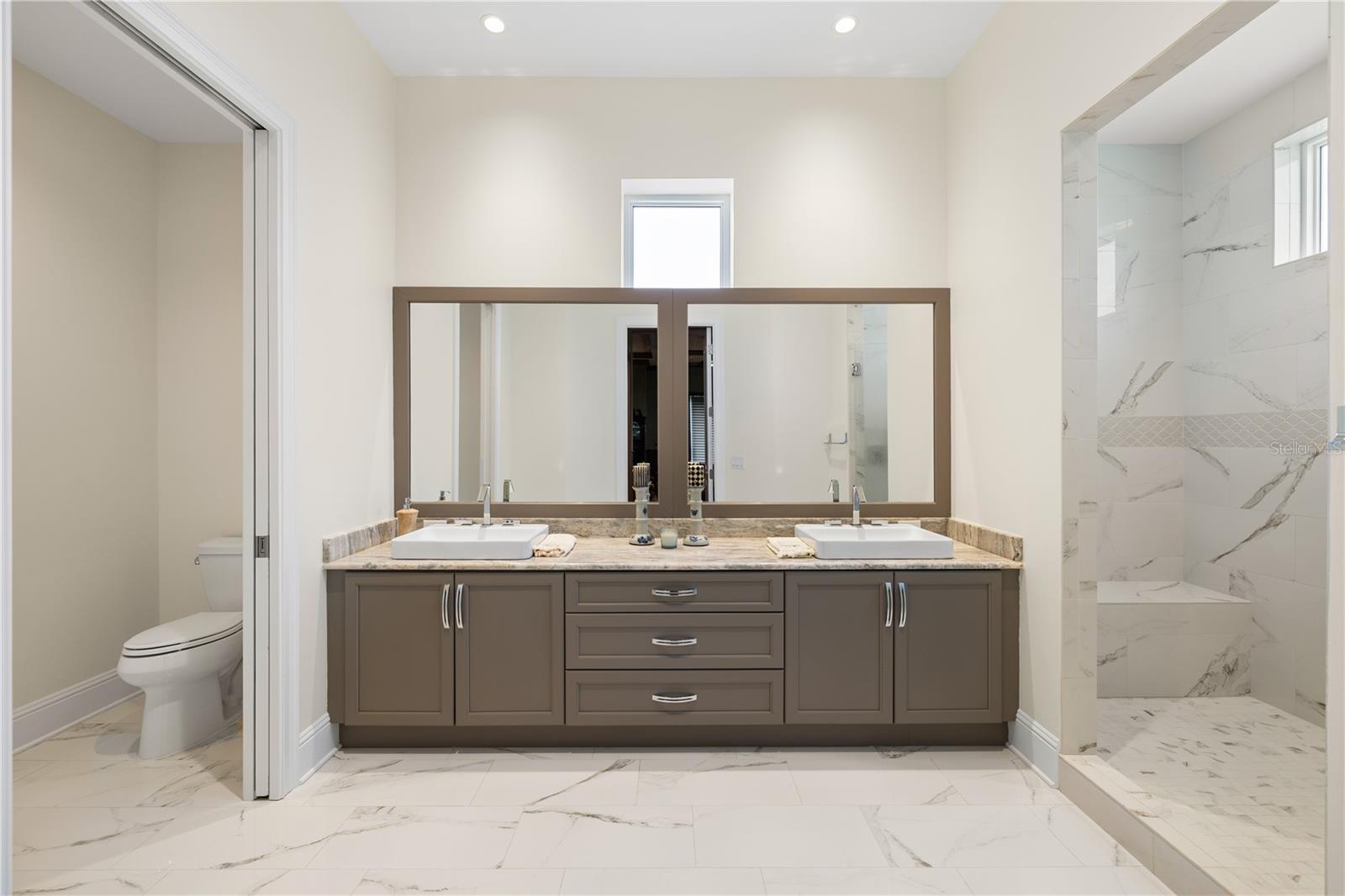 1 Palm Ter Property Photo 17