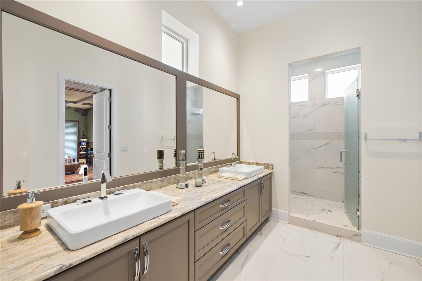 1 Palm Ter Property Photo 23