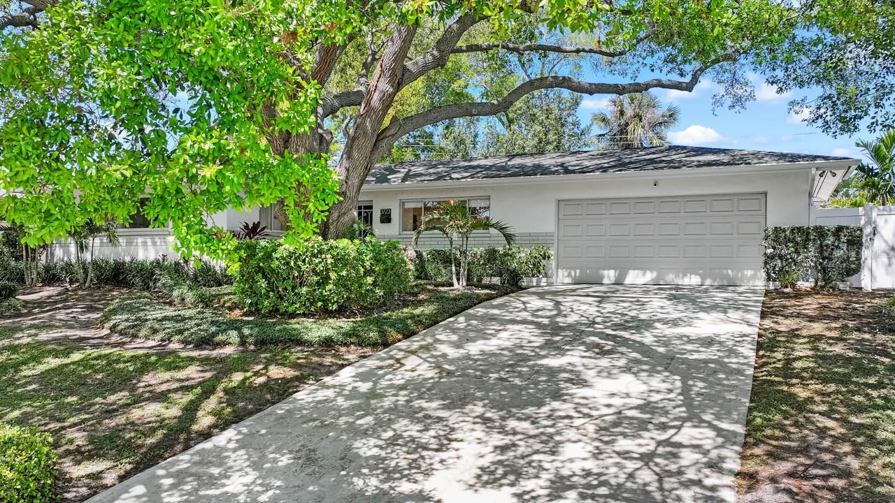 3723 Orchard Grove Ln Property Photo 2