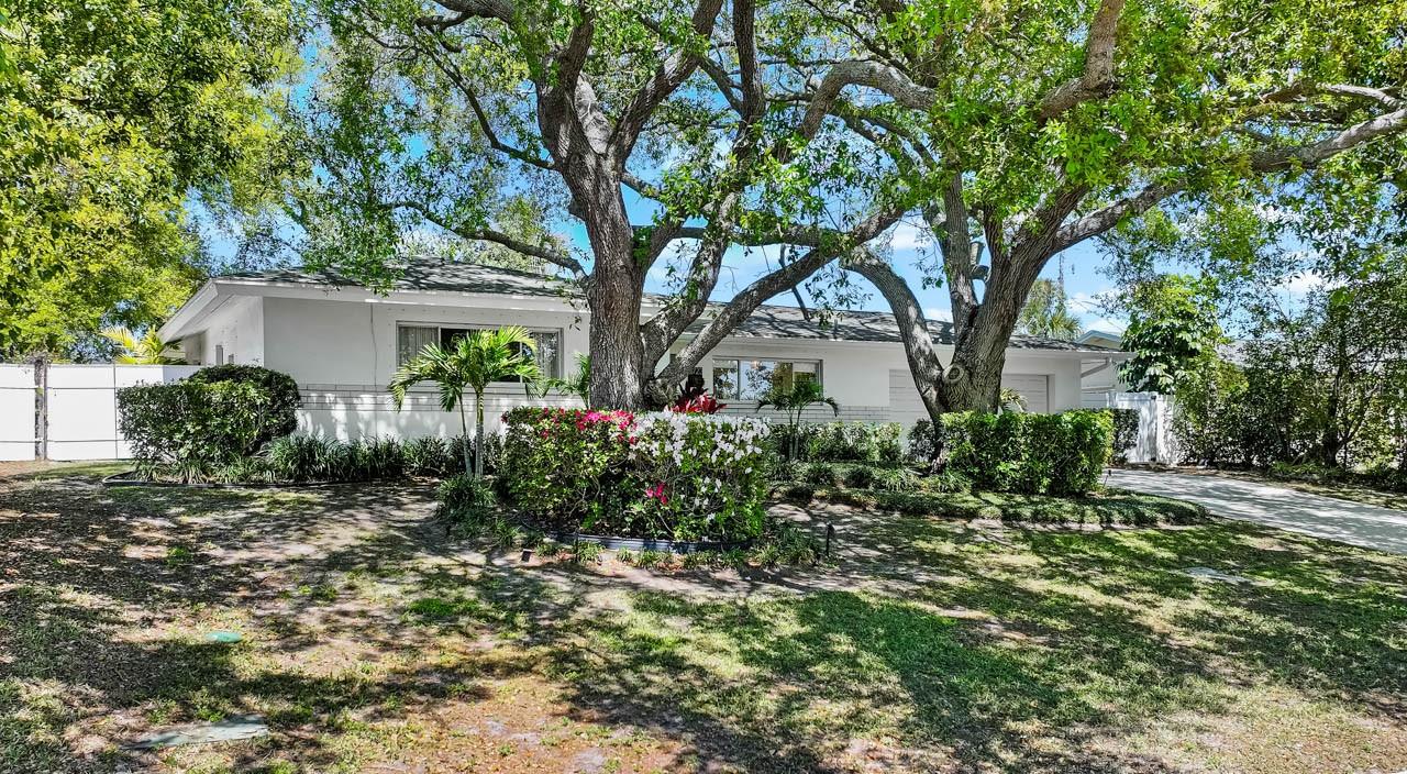 3723 Orchard Grove Ln Property Photo 2